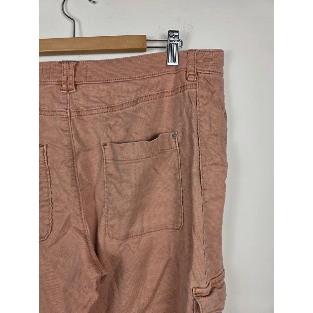 Hei Hei Dusty Pink Cargo Cropped‎ Pants Distressed Frayed Hem Size 32